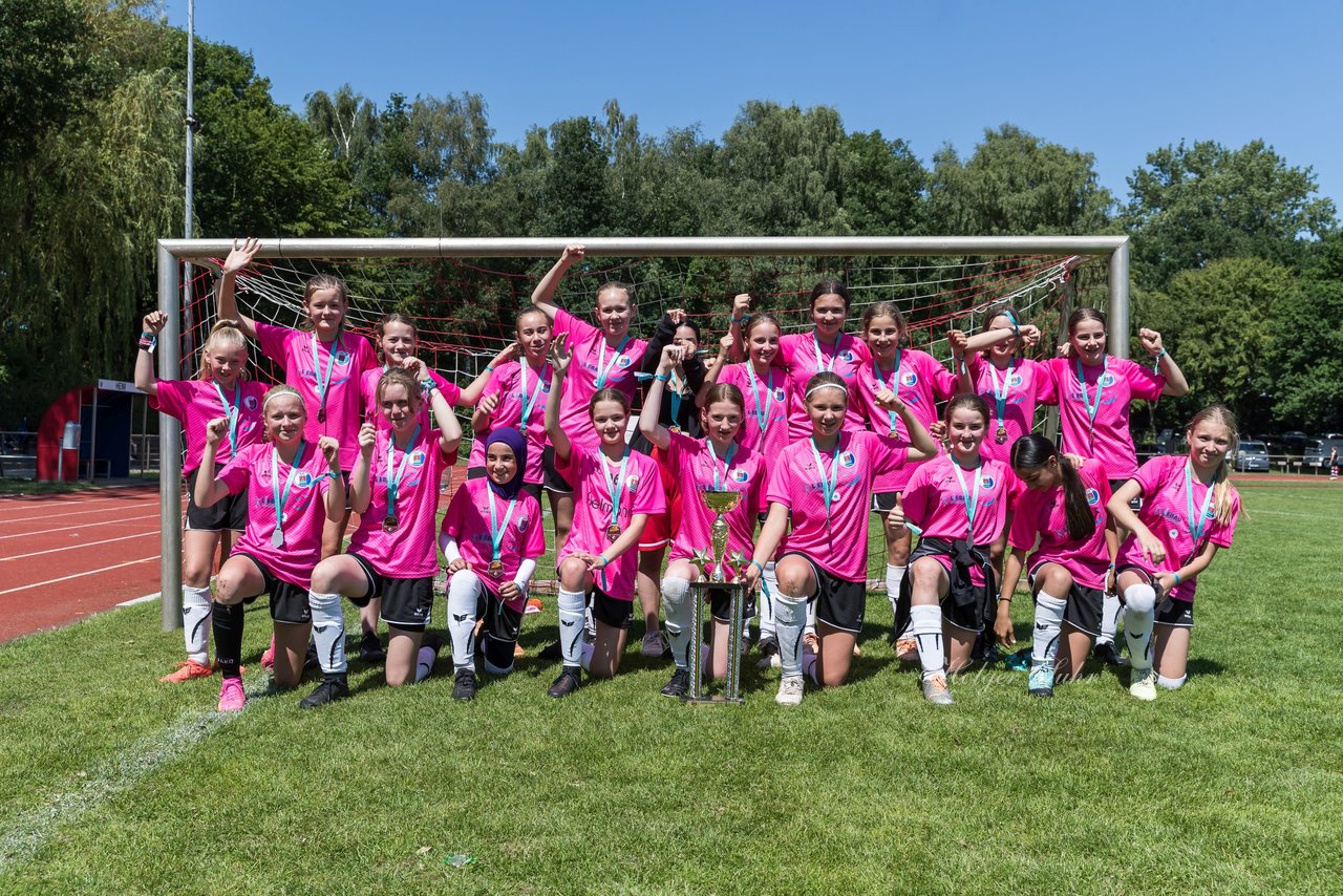 Bild 192 - Loewinnen Cup